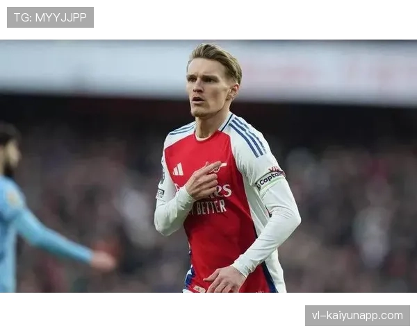 厄德高边路传中如何撕开防线？解析其本赛季碾压同位置中场的进阶逻辑