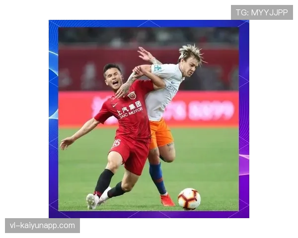 合法冲撞判罚要点：肩对肩、合理争抢且无推搡犯规