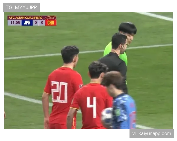 手臂自然位置判罚标准解读：裁判如何区分合法与手球犯规？